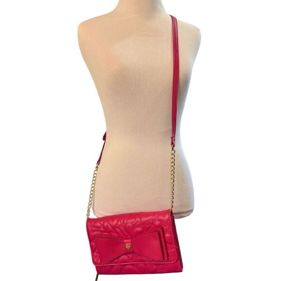 Betsey Johnson® Xodanie Fuchsia Quilted Hearts Bow Crossbody Bag - Picture 2 of 13